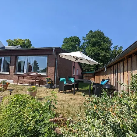 Urlaubsmagie - Wildblume - Terrasse, Grill & Saisonaler Pool Daire Lichtenhain (Sebnitz)