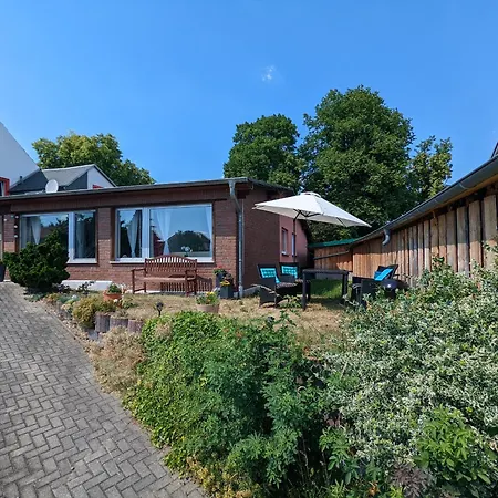 Daire Urlaubsmagie - Wildblume - Terrasse, Grill & Saisonaler Pool Lichtenhain (Sebnitz)