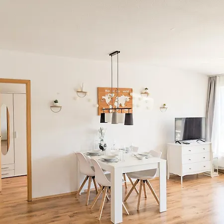 Urlaubsmagie - Wildblume - Terrasse, Grill & Saisonaler Pool Apartament Lichtenhain (Sebnitz)