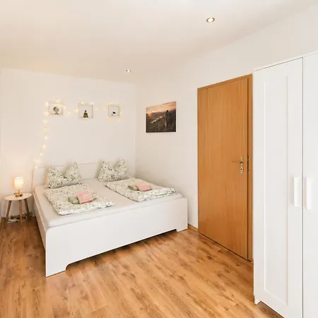 Apartament Urlaubsmagie - Wildblume - Terrasse, Grill & Saisonaler Pool *